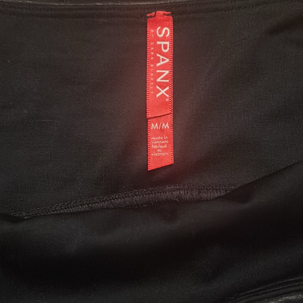 Spanx Black Faux Leather Leggings Size Medium - Picture 3 of 3